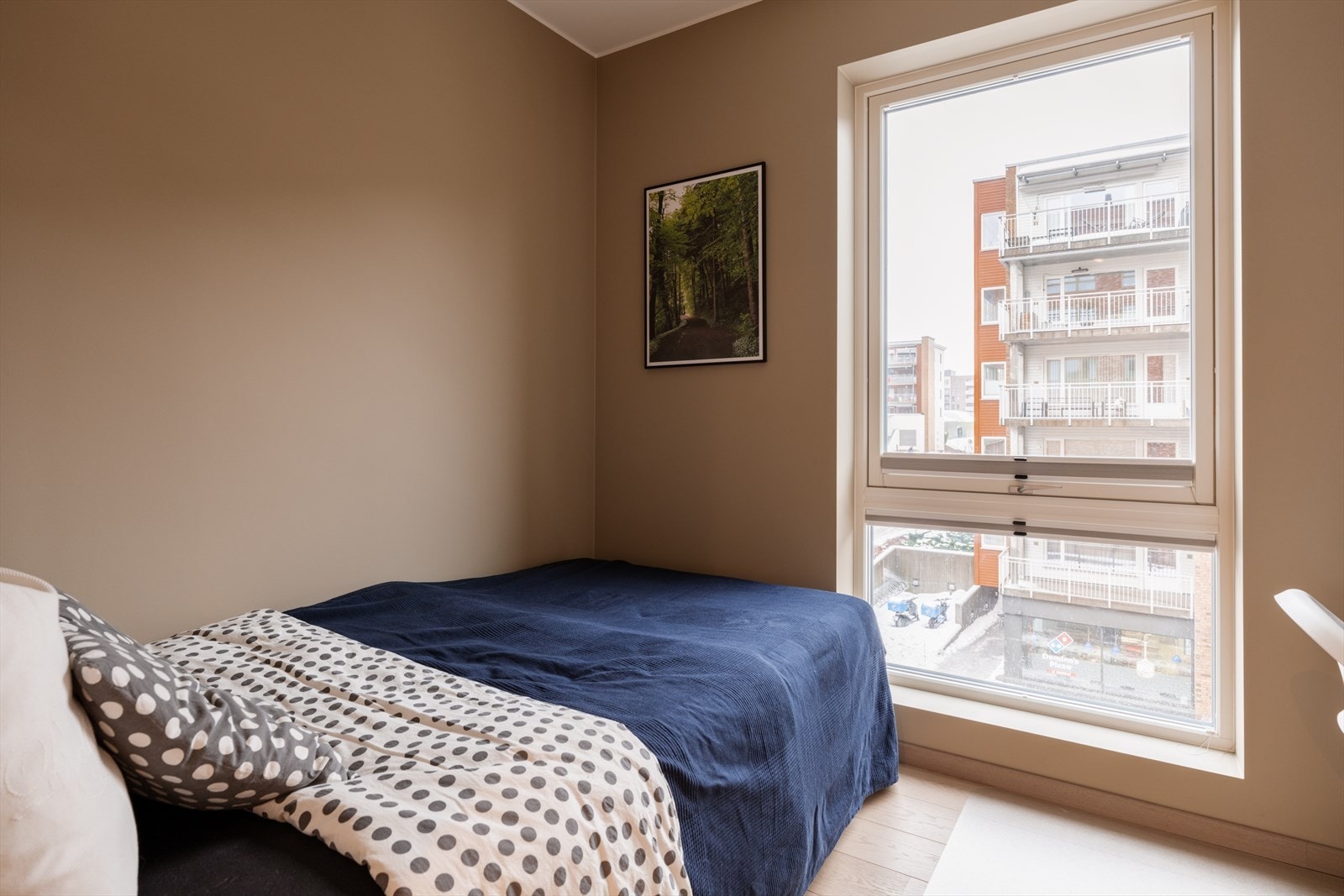 Soverom 2 passer utmerket til gjesterom, barnerom eller kontor- alt etter behov. Galleribilde