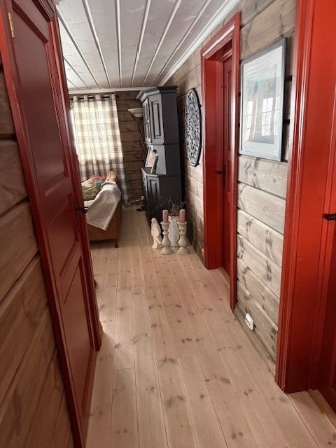 Gang i hovedetasje. Galleribilde