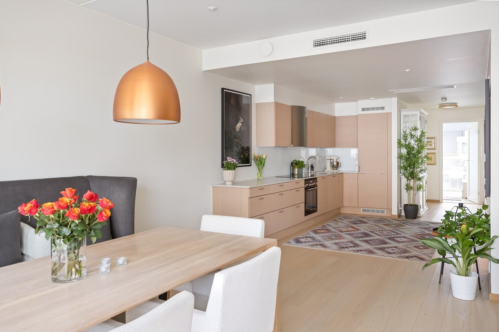 Balansert ventilasjon - innvendig bod / teknisk rom bak kjøkkenet Galleribilde