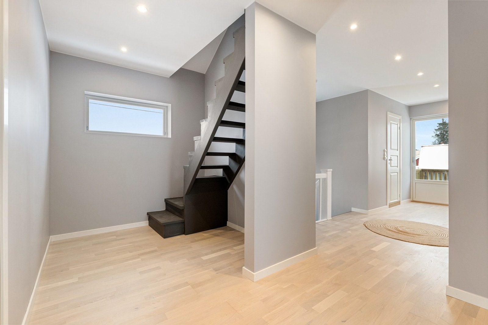 Trappen fører oss opp til loftet. Galleribilde