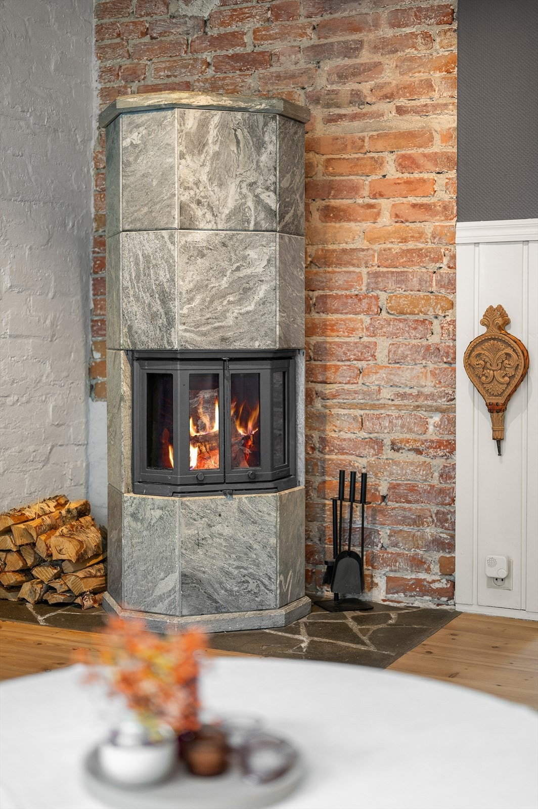 En herlig vedovn som varmer godt på kalde vinterdager. Galleribilde