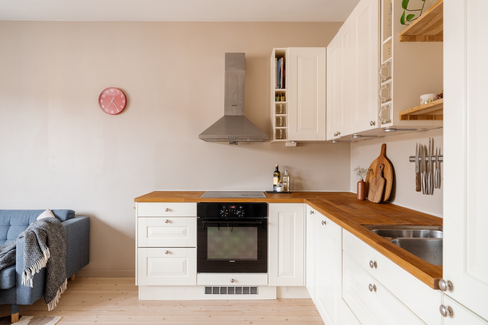 Varmtvann, fyring og fibernett er inkludert i felleskostnadene. Galleribilde