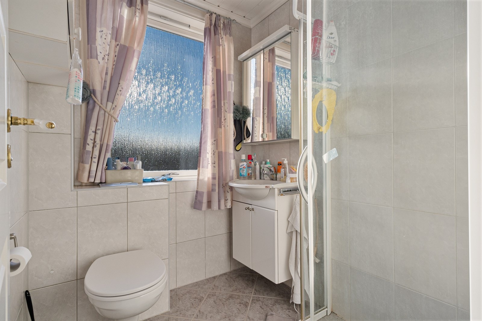 Bad fra 2010 i 2. etasje Galleribilde