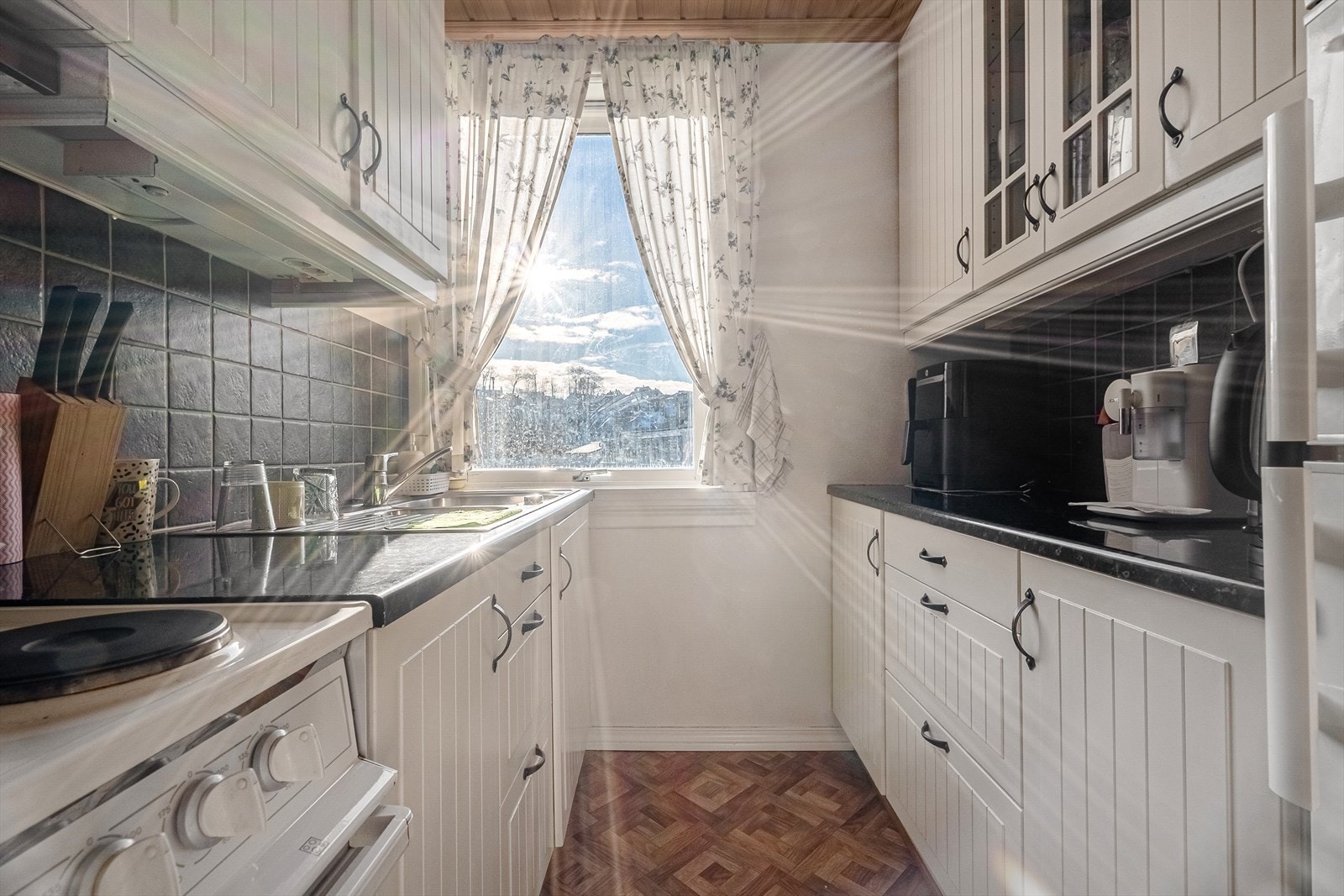 Kjøkken i 2. etasje (opprinnelig vedbod). Galleribilde