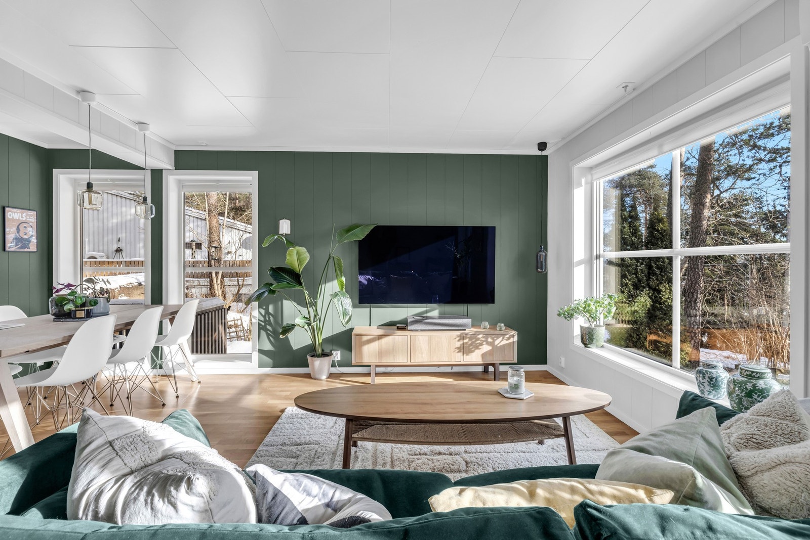 Vakker stue med standard fra 2016. Her har man gode innredningsmuligheter. Galleribilde