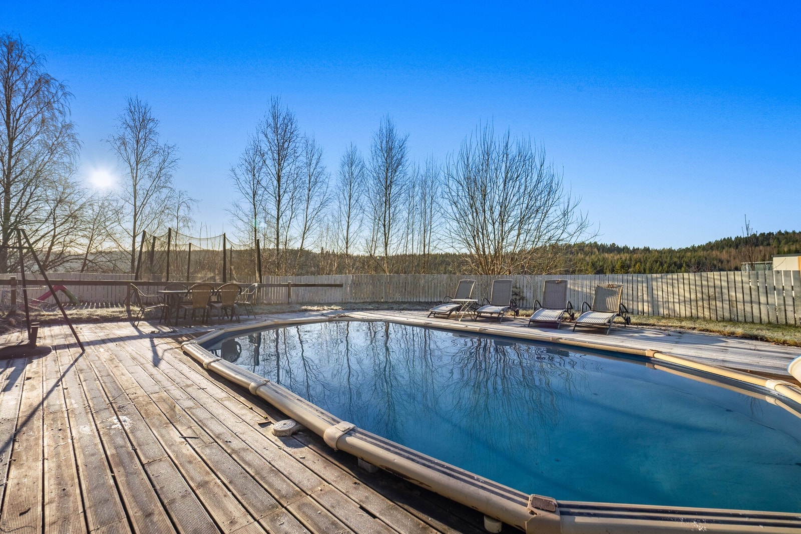 Basseng. Galleribilde