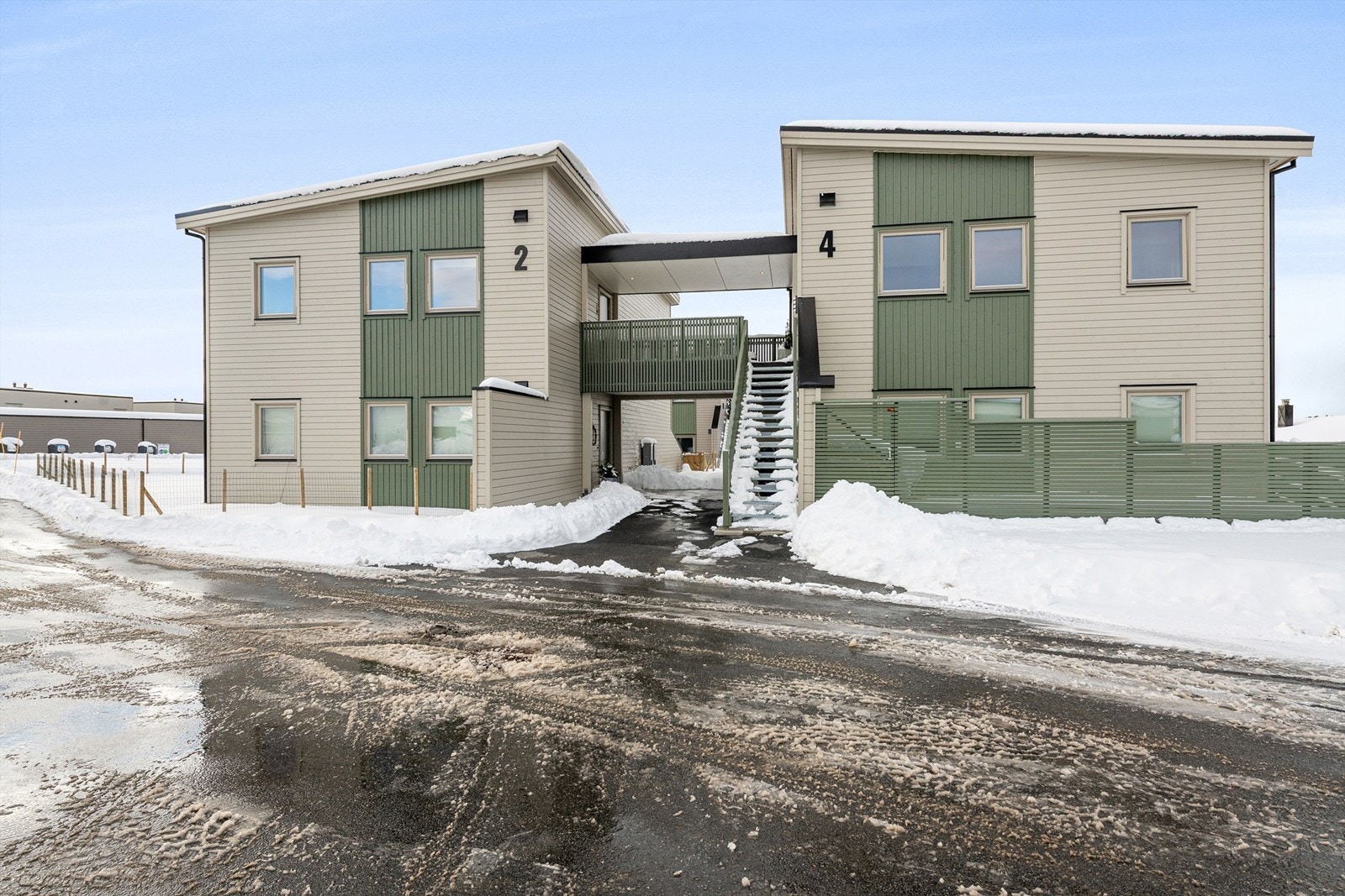 Det er gangavstand til både Flisnes barneskole og Gnist Flisnes barnehage. Galleribilde