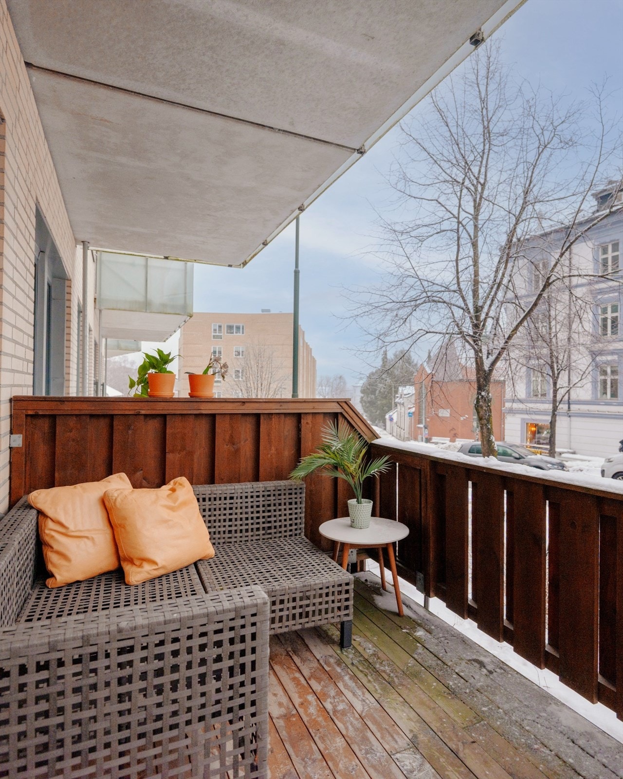 Balkongen er på ca. 6 kvm. Galleribilde