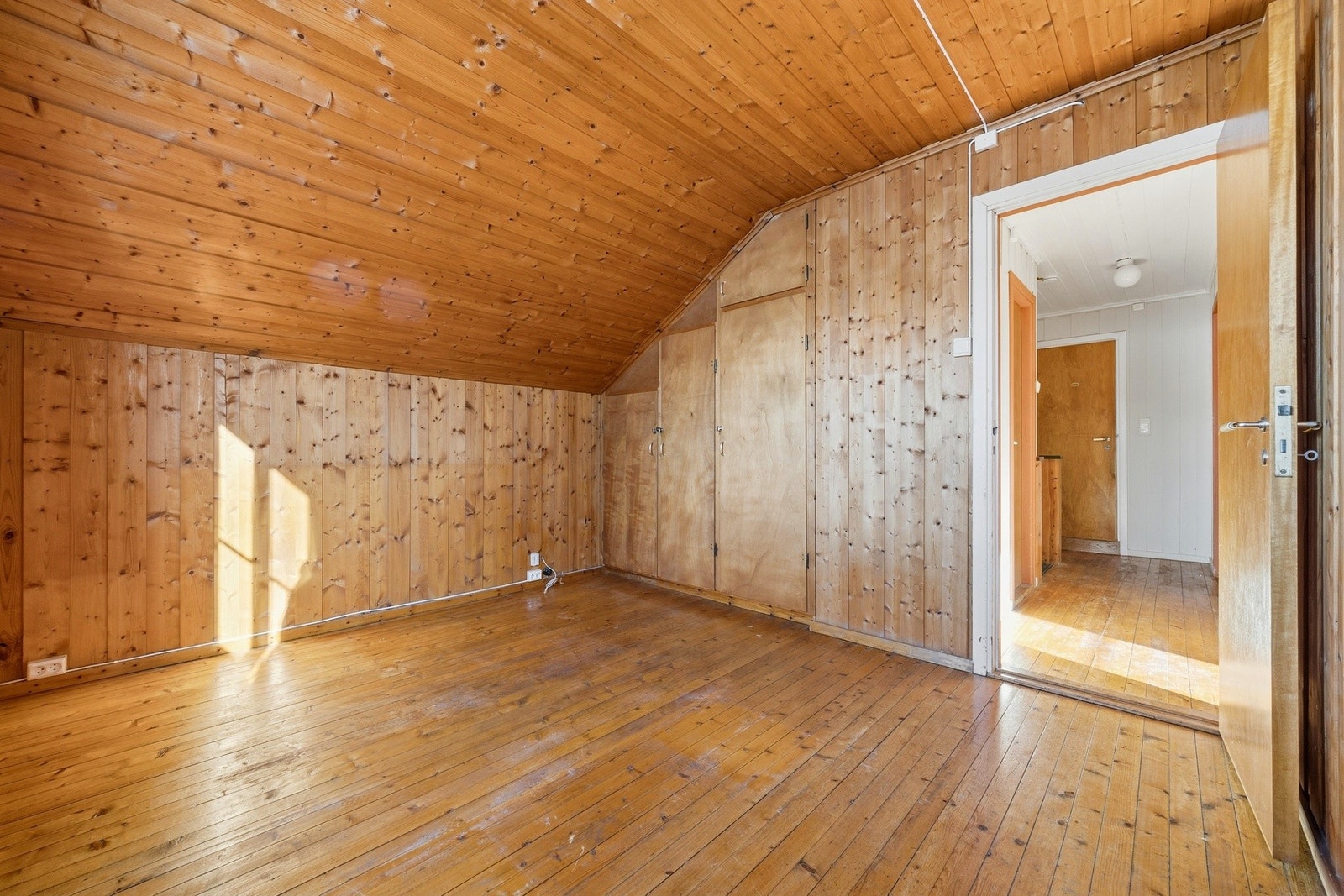 Rommene kan innredes etter behov og passer utmerket som barnerom, gjesterom, kontor eller garderoberom. Galleribilde