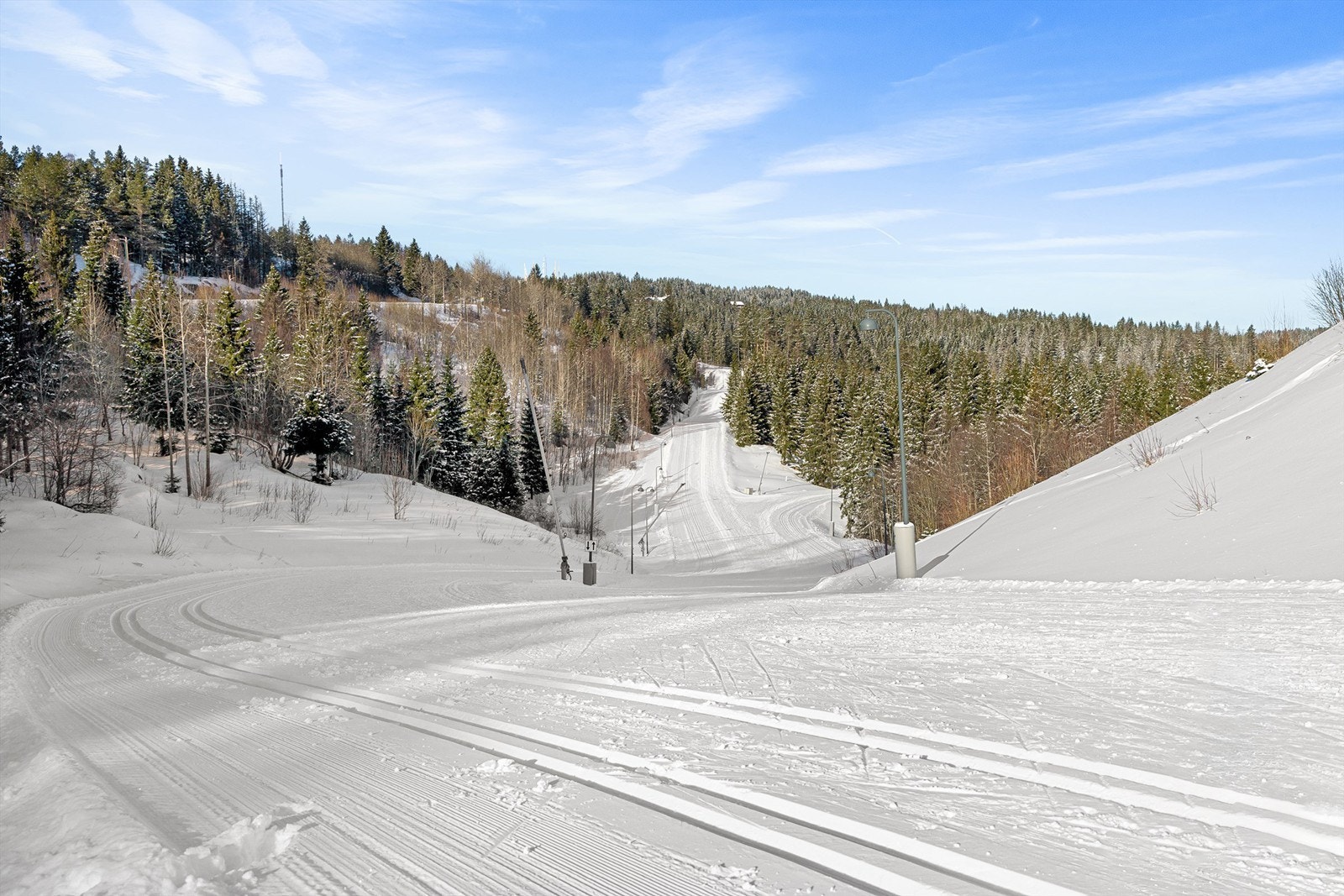 Rett utenfor døren finner du flotte tur- og løpemuligheter i retning Bogstad og Sørkedalen. Galleribilde