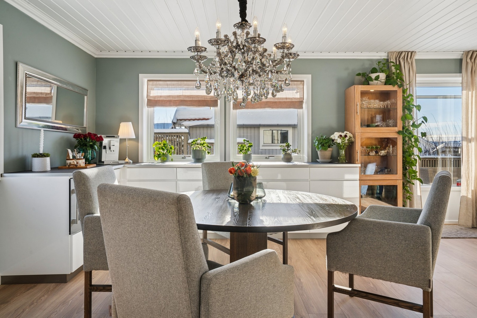 Her kan du samle de du er glad i for en hyggelig middag. Galleribilde