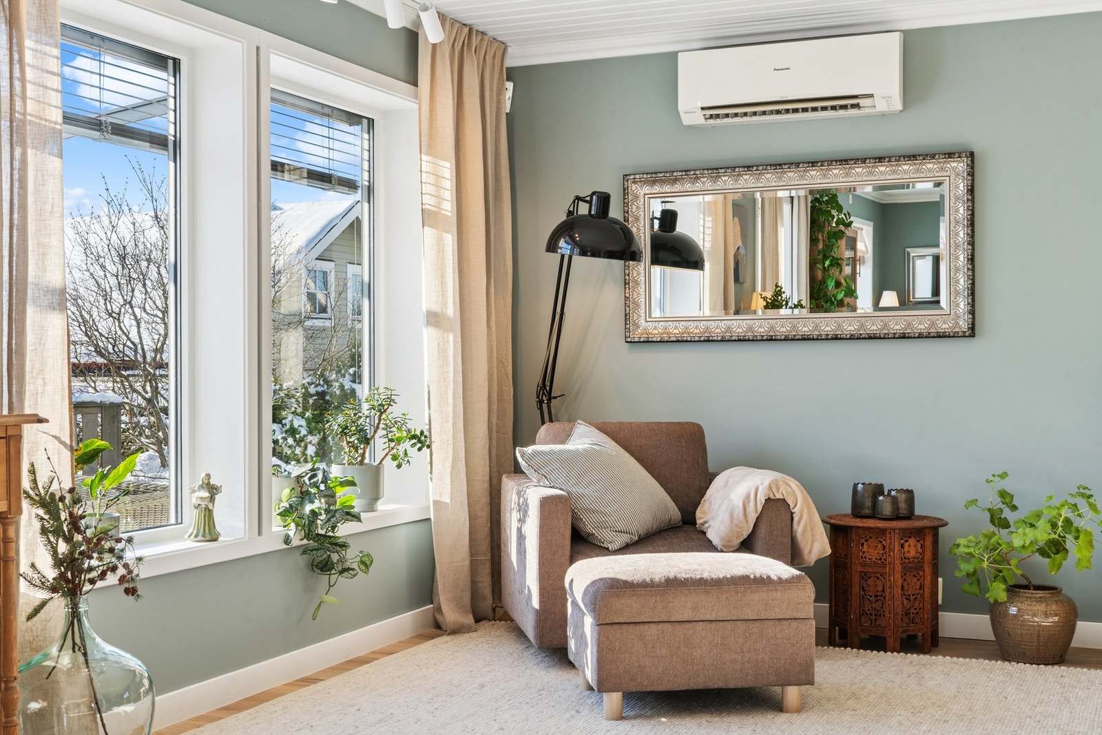 Her kan du trekke deg tilbake og slappe av med en god bok, eller se en spennende film. Galleribilde