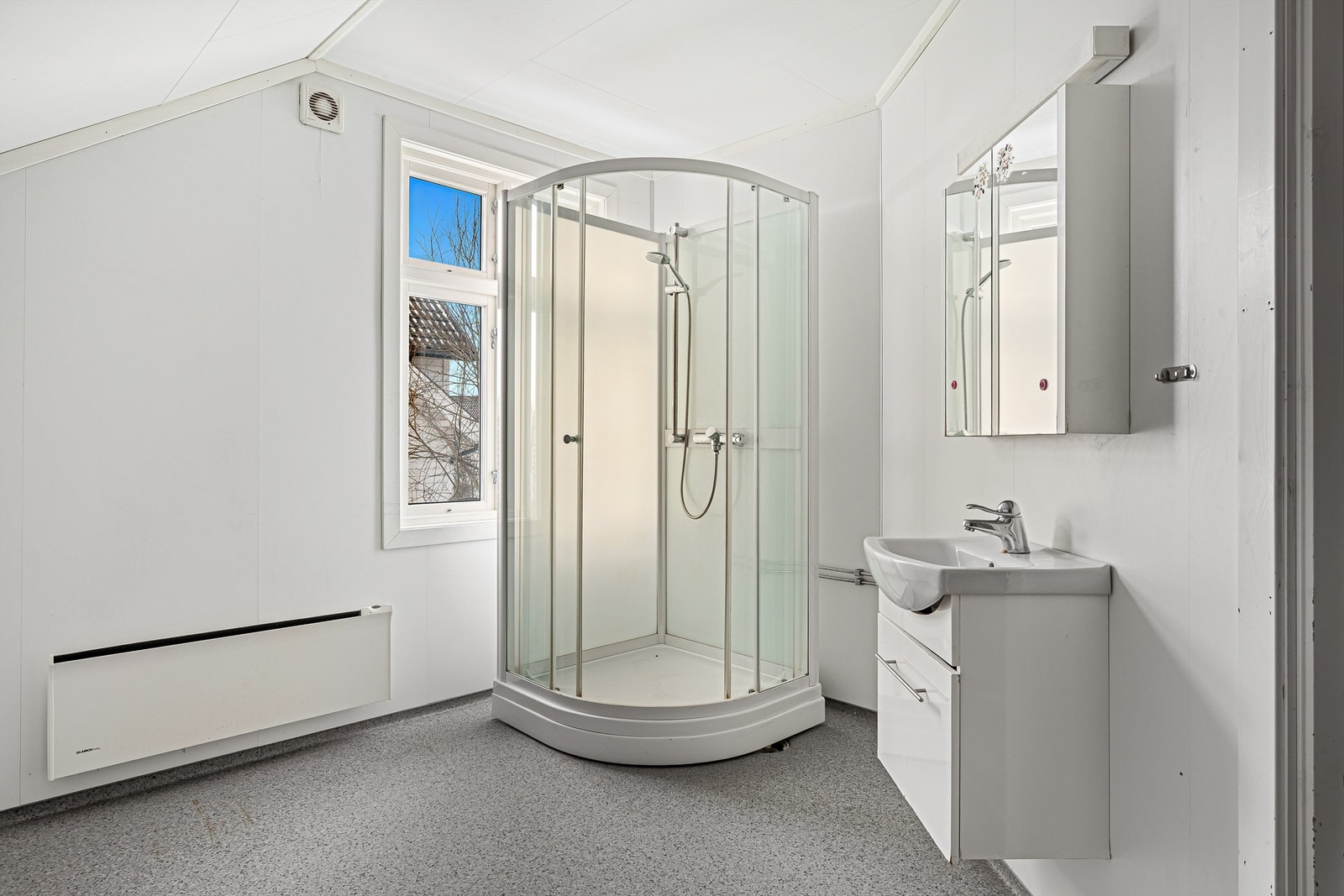 Bad med enkel standard Galleribilde