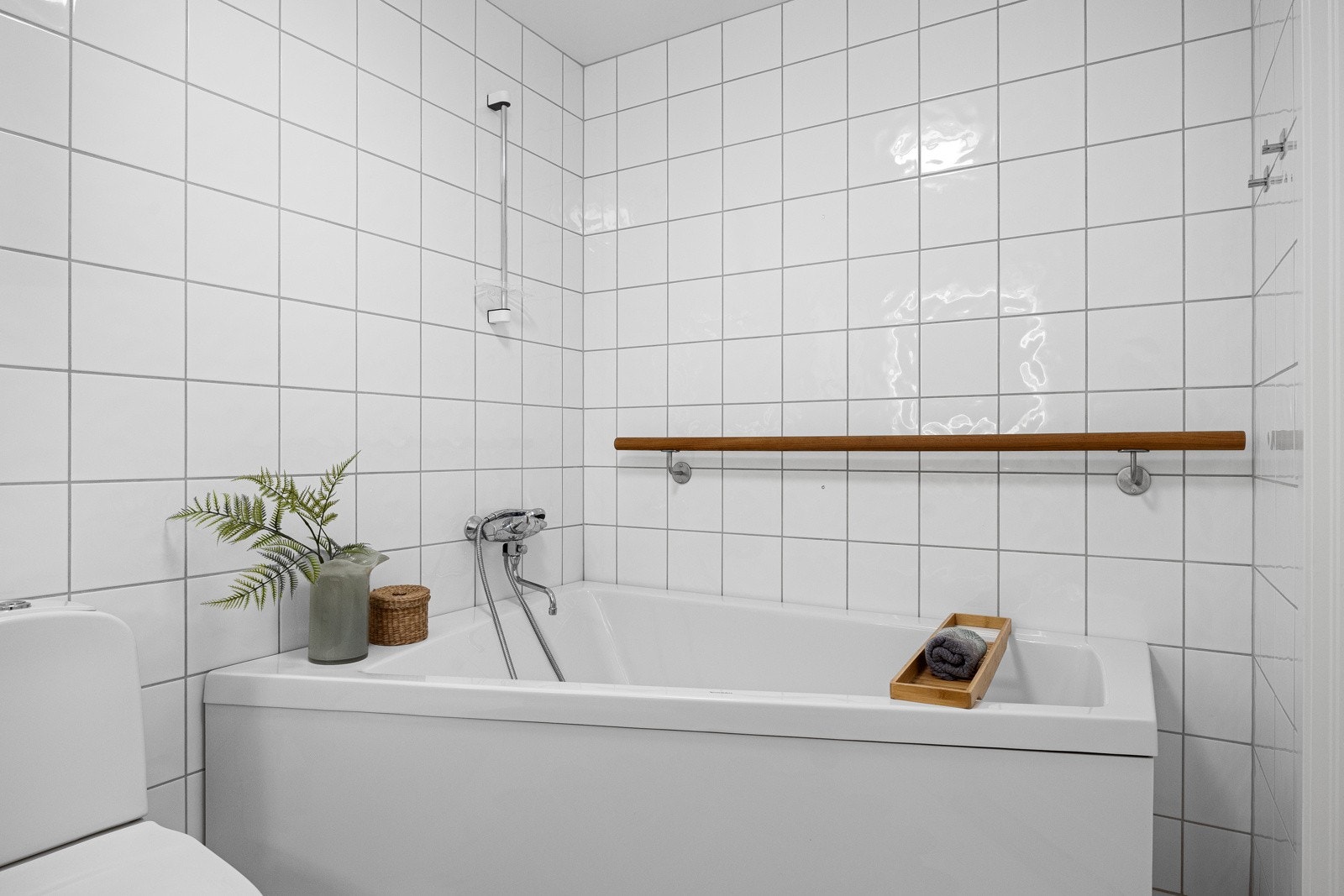 - Mekanisk avtrekk i begge bad - Galleribilde