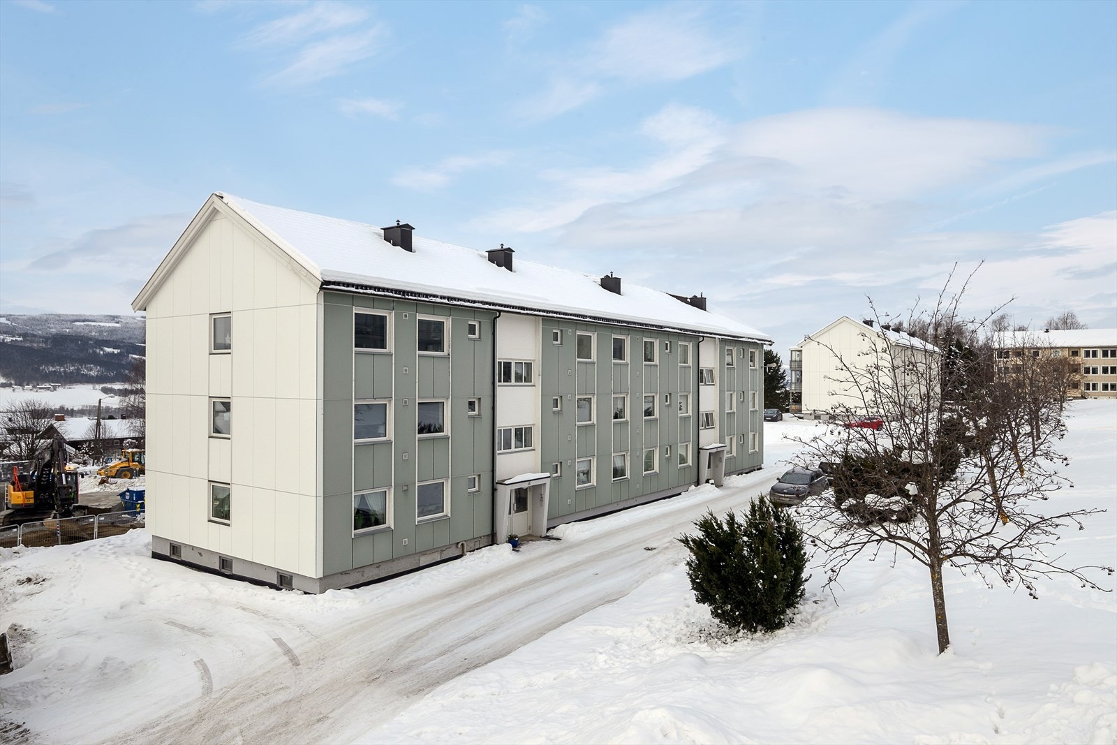 Leiligheten tilhører Randgård Borettslag I, som består av 63 boliger. Galleribilde