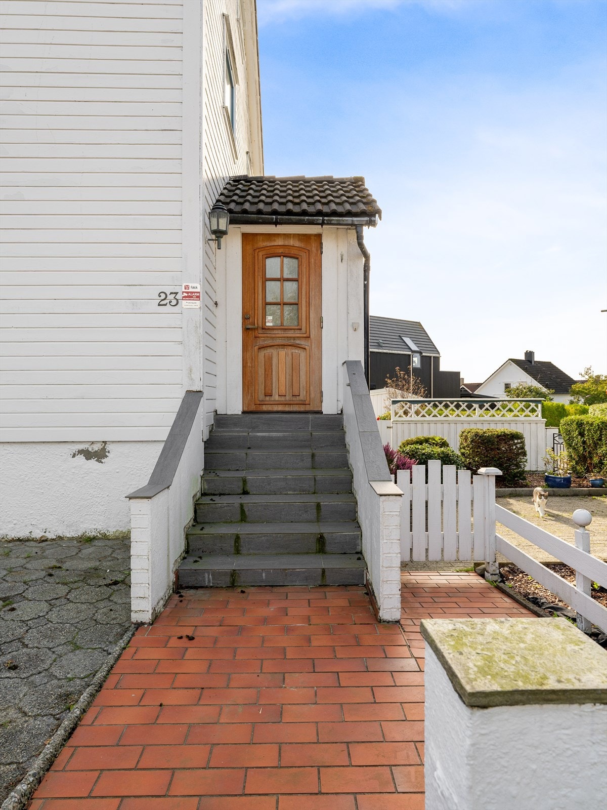 Pent opparbeidet inngangsparti Galleribilde