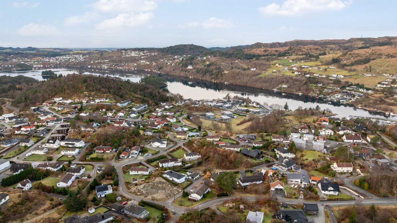 Velkommen til Gamlevegen 4 - presentert av Christoffer Frøyland i Meglerhuset Rele Galleribilde
