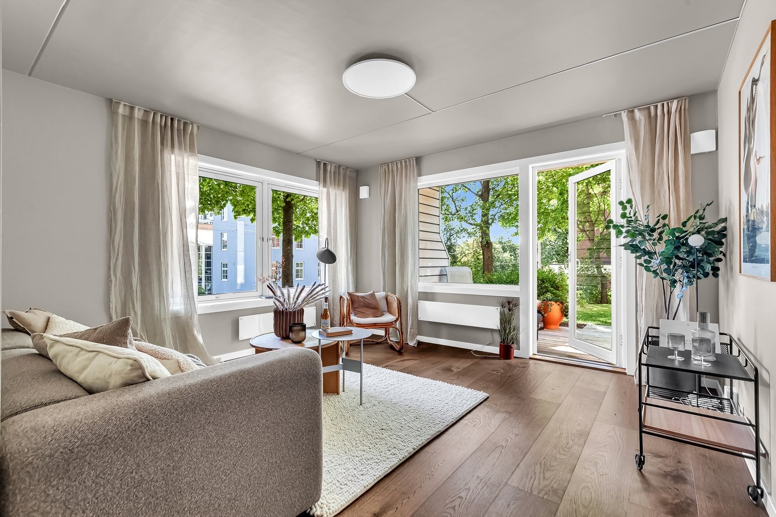 Sjeldent lekker, lys og usjenert 4r leilighet m/stor terrasse og modernisert standard fra 2025 Galleribilde