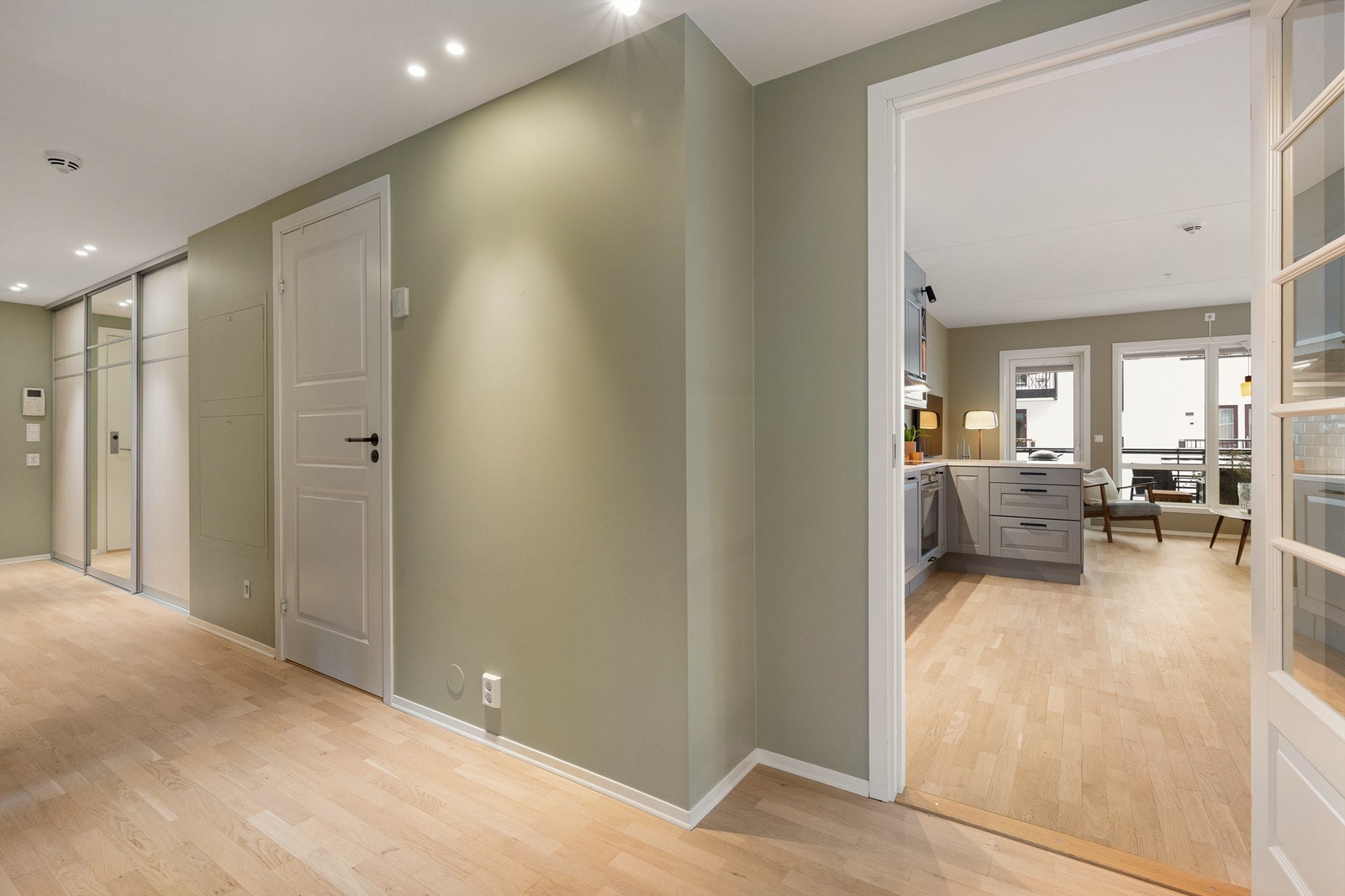 Lysplan i gangen og stue/kjøkken er utformet av lysdesigner Galleribilde