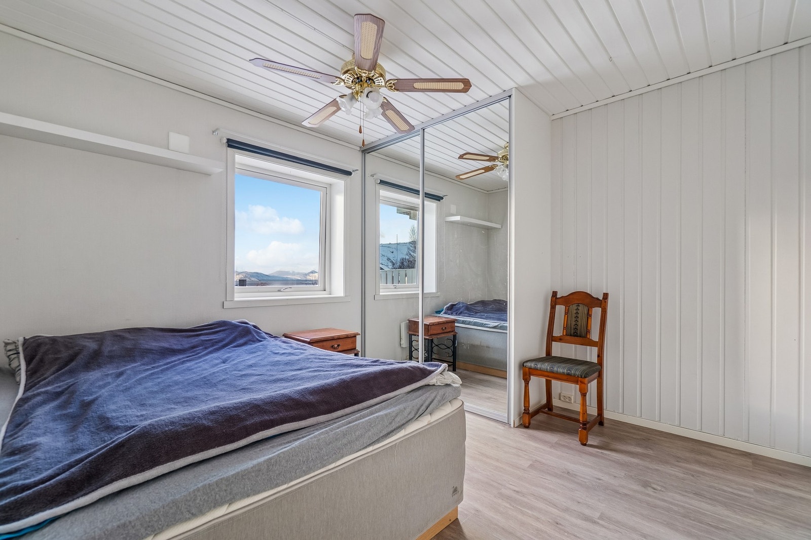 Det tredje soverommet i hoveddelen er i underetasjen, like ved hybelen. Galleribilde