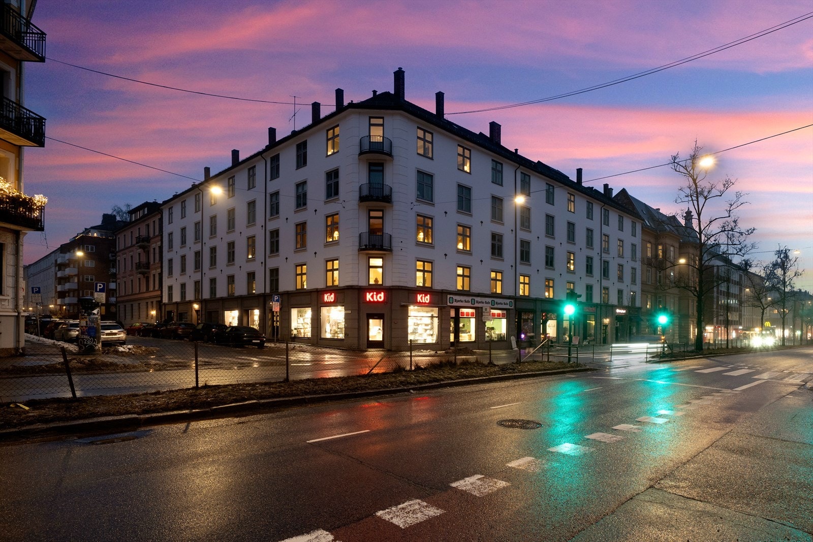 Utendørs.jpg Galleribilde