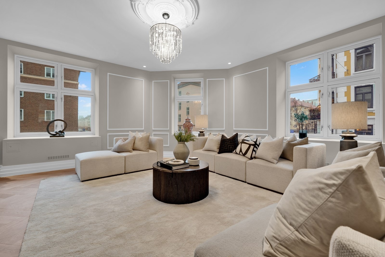 Hjørnestue med lys fra 2 sider Galleribilde