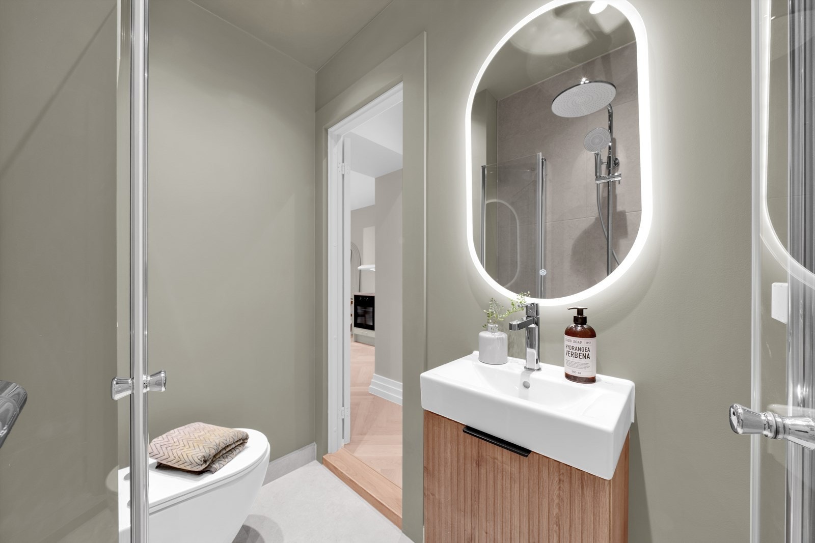 Hybel 2 baderom Galleribilde