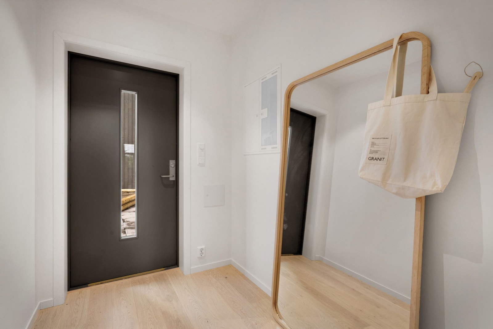 NB - Bildene er fra nabohuset. Galleribilde