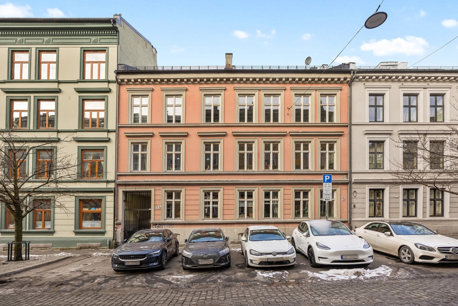 Leiligheten har sentral beliggenhet i på Nedre Tøyen. Galleribilde