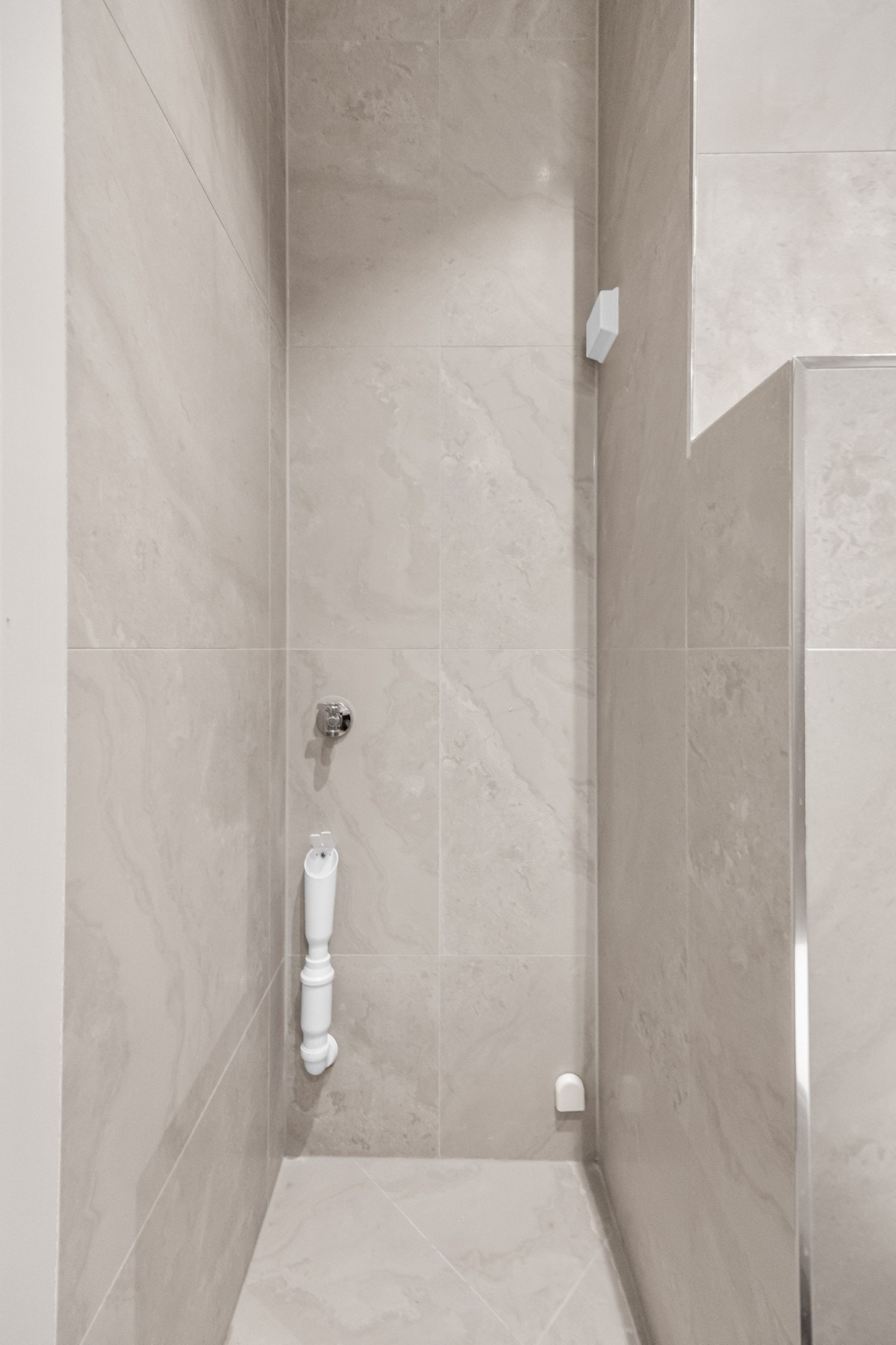 Nisje med opplegg til vaskemaskin og tørketrommel. Galleribilde