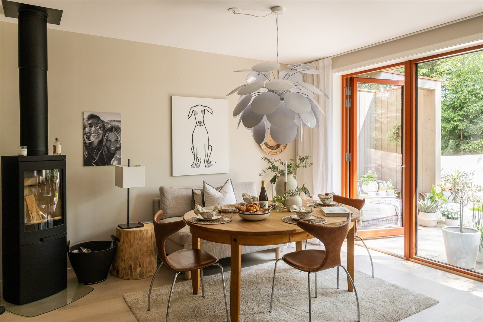 Hva med å invitere venner på en bedre middag? Galleribilde