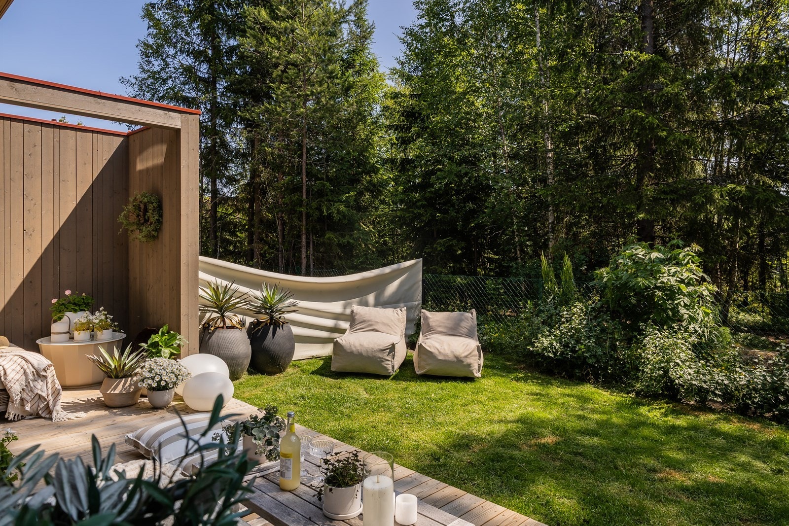 Lekker arkitektur med respekt for naturen. Galleribilde