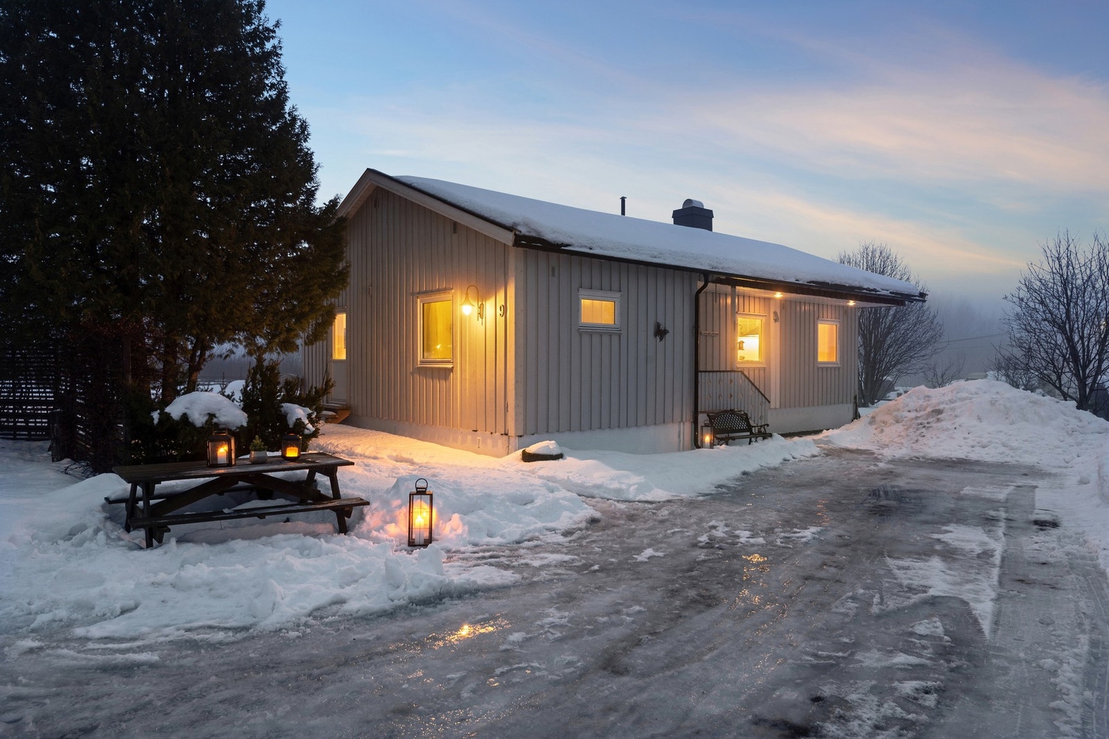 En beliggenhet som kombinerer rolige omgivelser med nærhet til både natur og byliv. Galleribilde