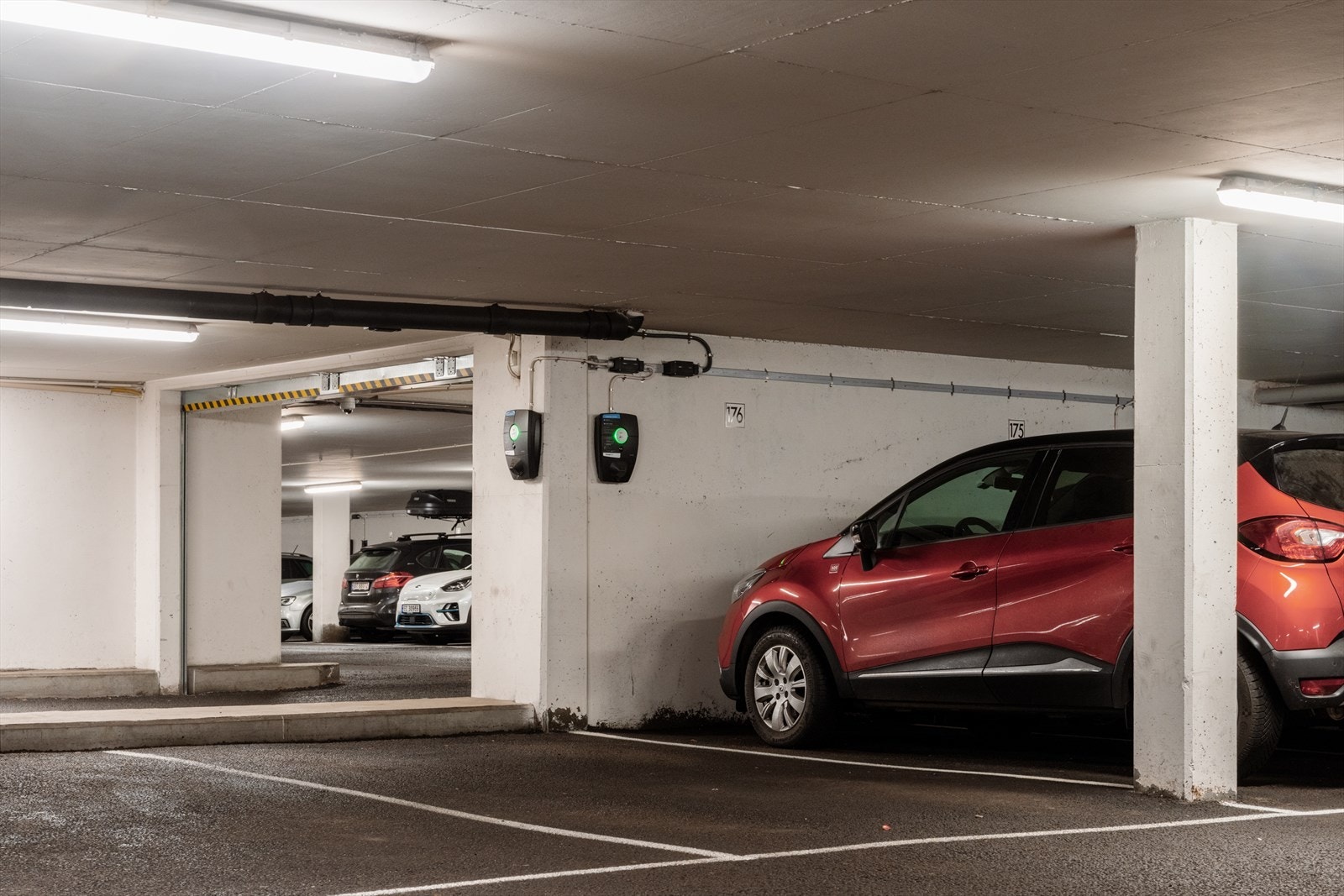 Det medfølger parkeringsplass i det underliggende garasjeanlegget. Galleribilde
