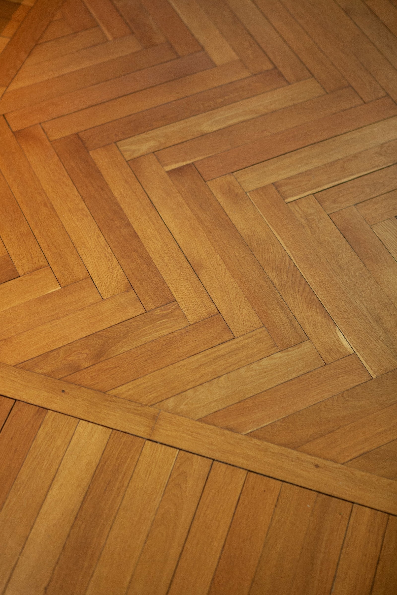 Klassisk eik stavparkett. Galleribilde