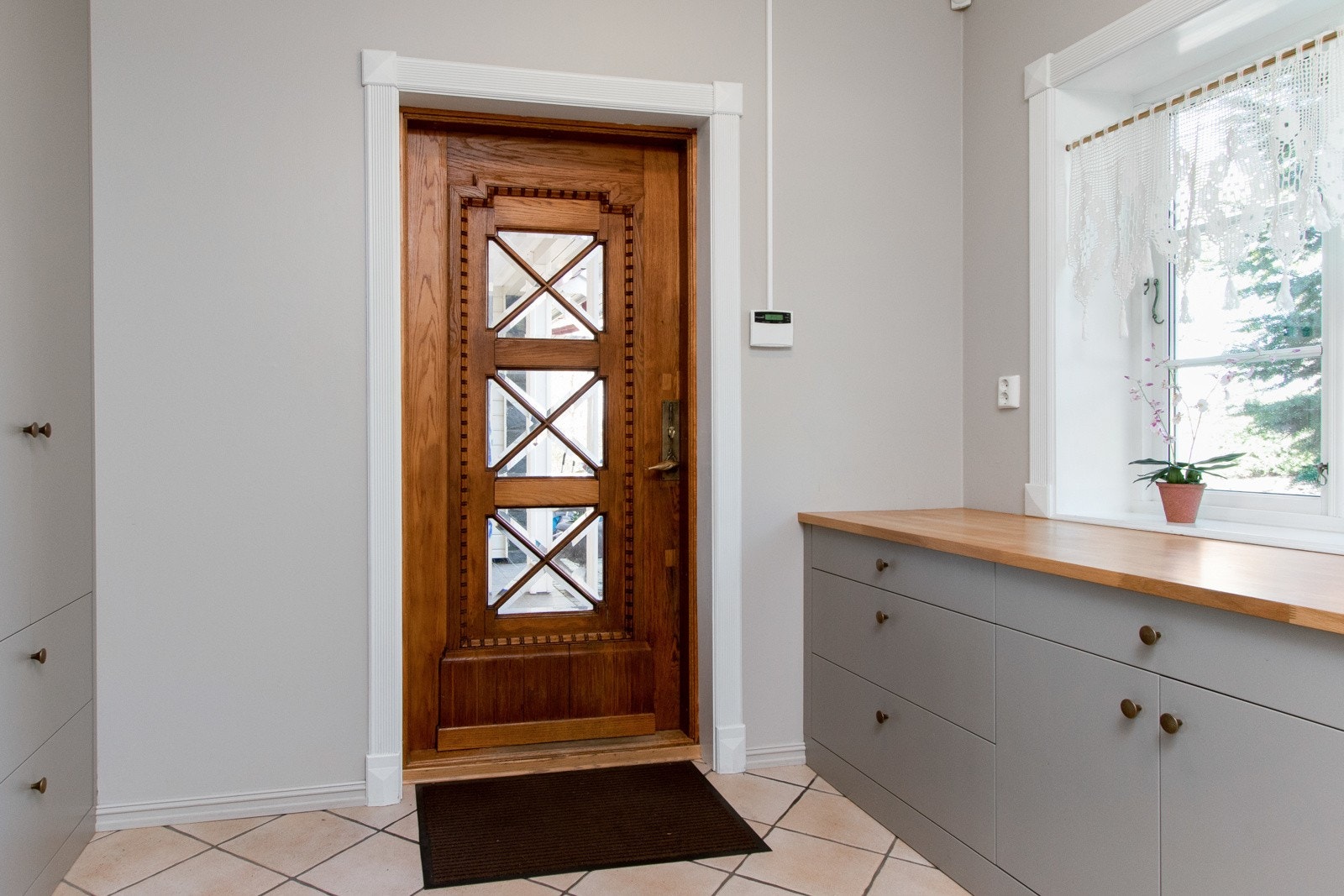 Det er direkte adkomst til vaskerommet utenfra. Galleribilde