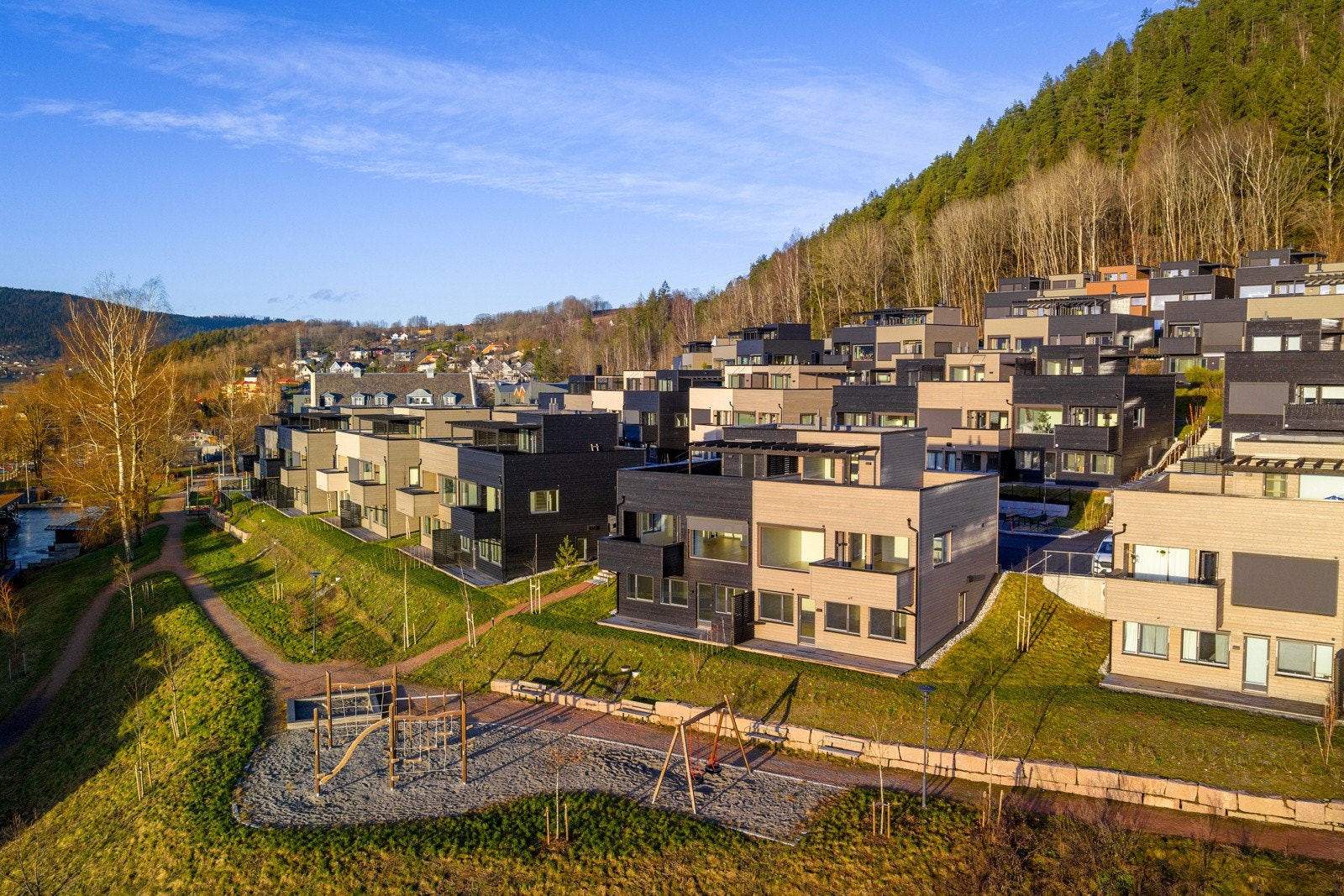 Pent opparbeidede fellesarealer i sameiet. Galleribilde