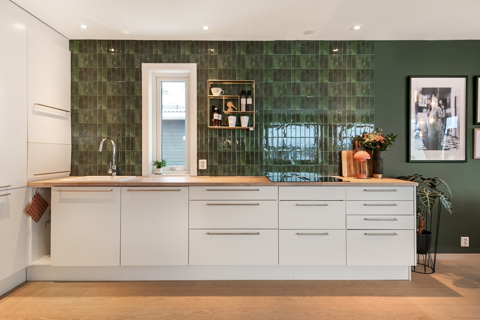 Dette er et kjøkken du vil trives lenge med Galleribilde