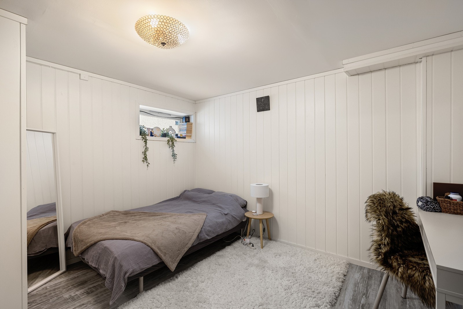 Innredet som soverom - denne delen er ikke godkjent for varig opphold ifølge byggetegninger. Galleribilde