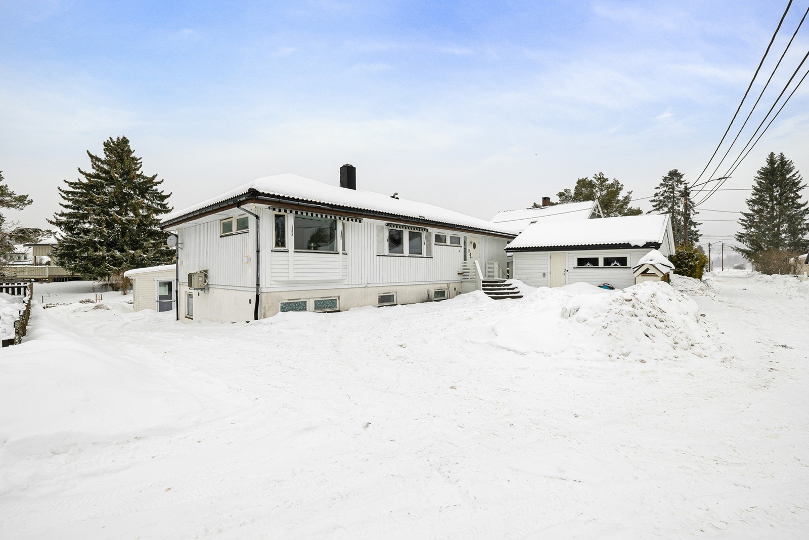 Velkommen til Fuusetveien 17B presentert av Fawad Naimy. Galleribilde