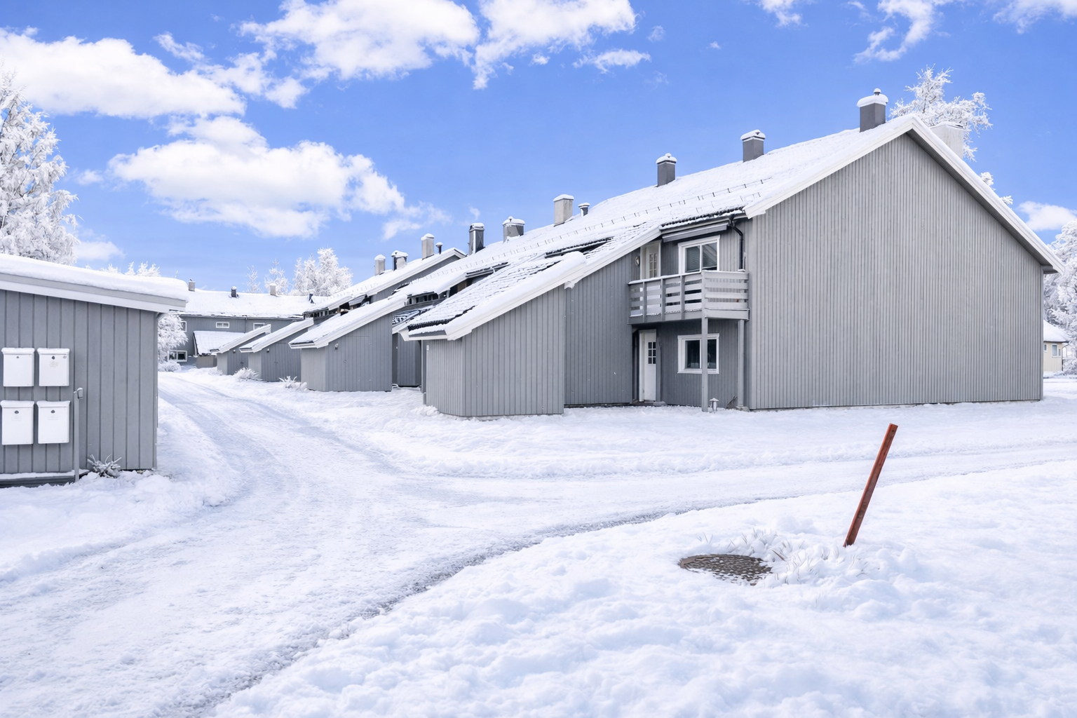 Bildene er brukt fra ett tidligere salg med godkjennelse. Snøbilder fra AI. Galleribilde