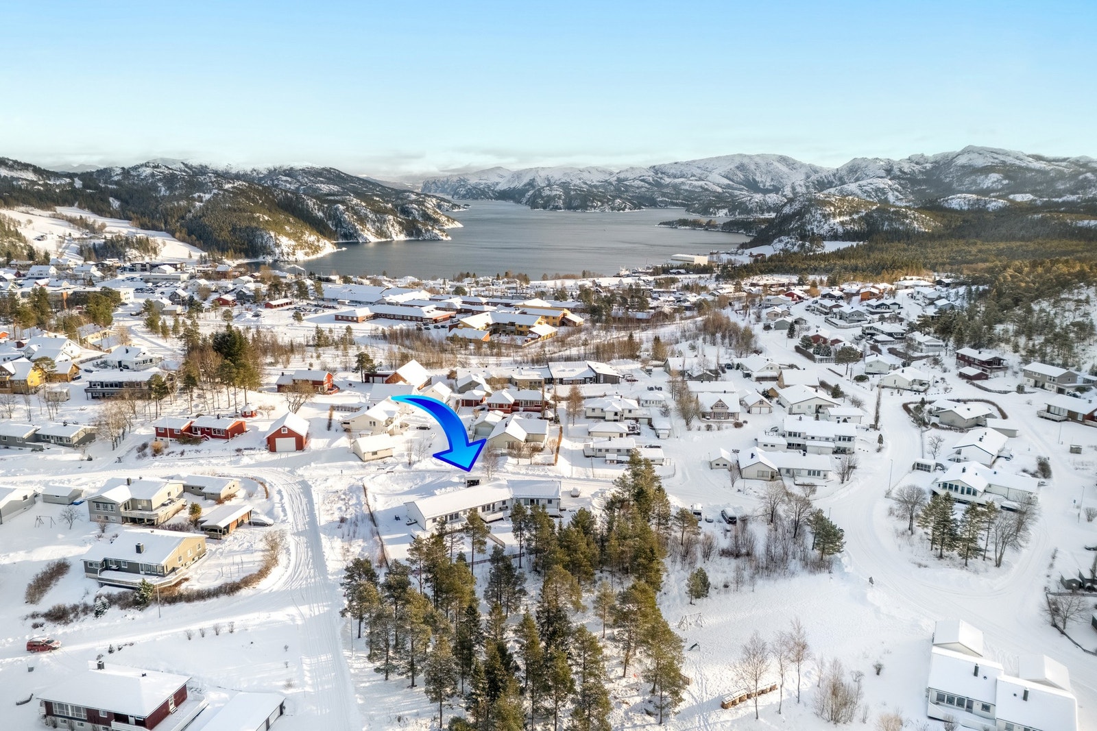 Velkommen til Barnehagevegen 2B, presentert av EiendomsMegler 1 v/Jonny Grønbeck. Foto: Jimmy SEO Galleribilde