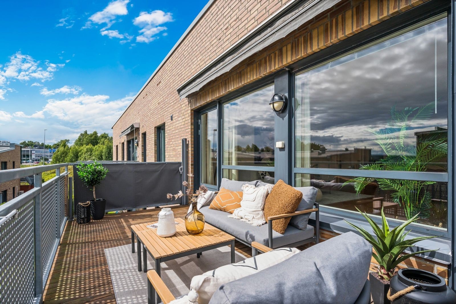 God plass til sittegruppe Galleribilde
