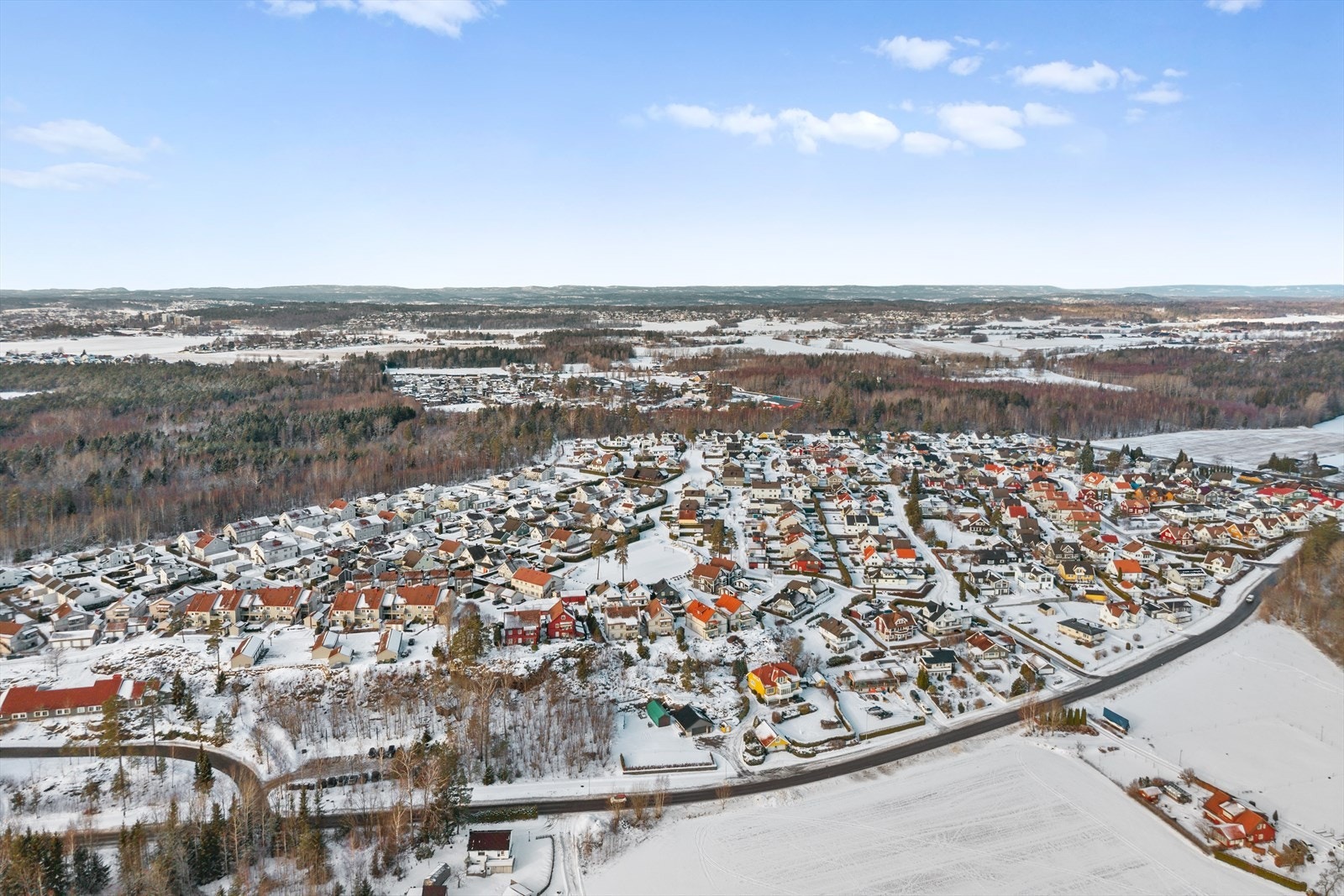 Dagligvarebutikk og øvrige servicetilbud finnes i nærområdet Galleribilde