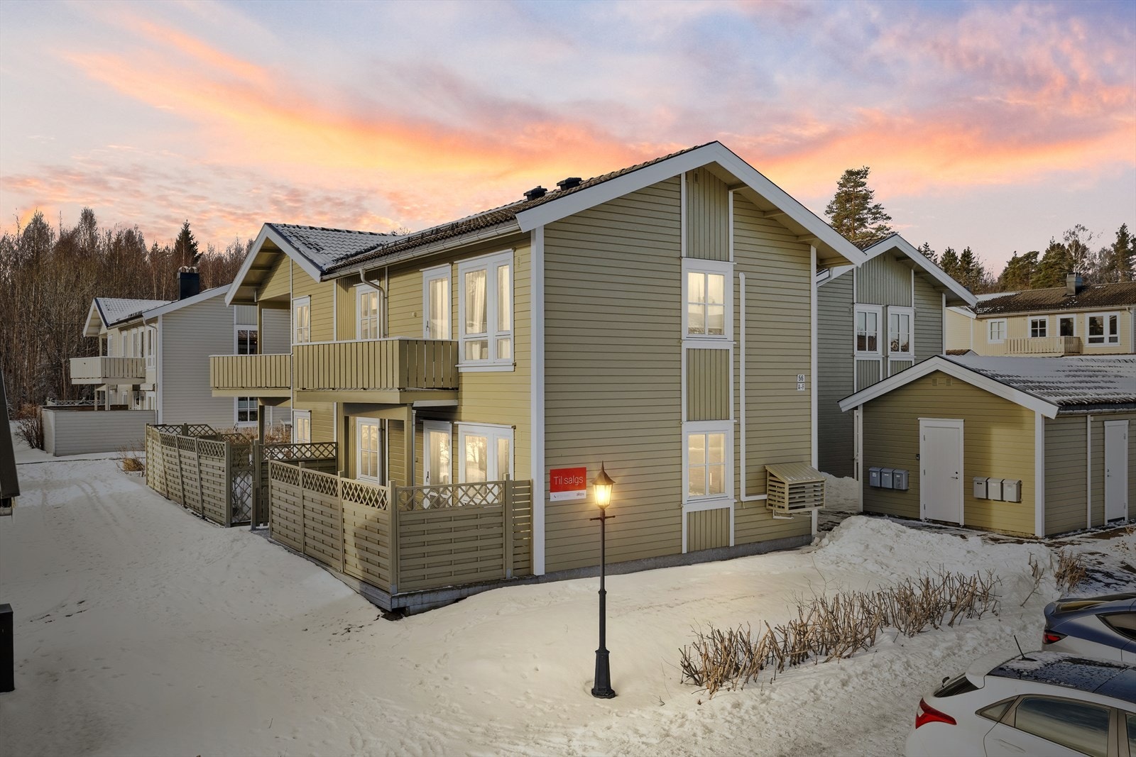 Velkommen til Rønninglia 56A presentert av Aktiv Eiendomsmegling v/John Erik Klinge. Foto: Fotograf Paul Thûrmer Galleribilde