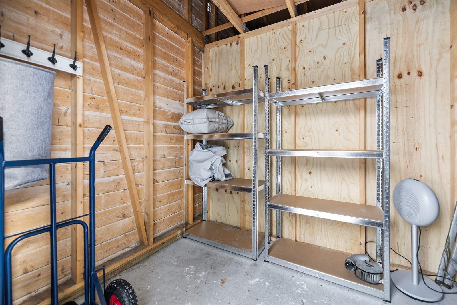 Bod med god plass til lagring Galleribilde