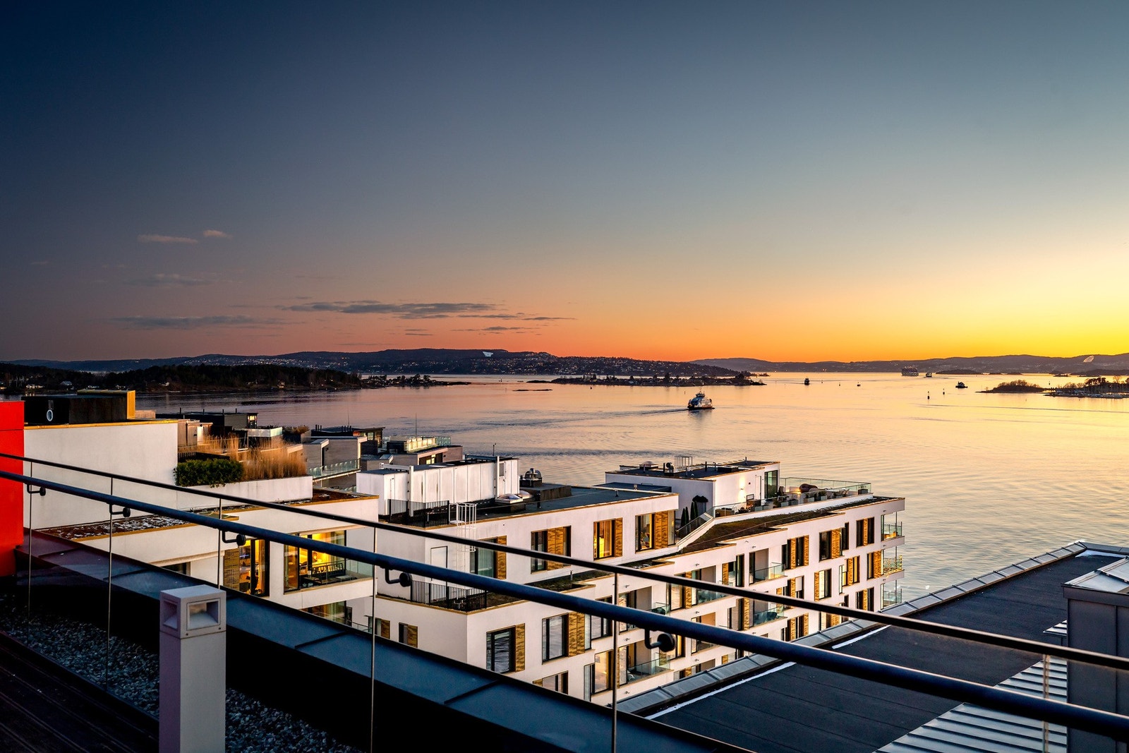 Utsikt fra sameiets felles takterrasse. Galleribilde