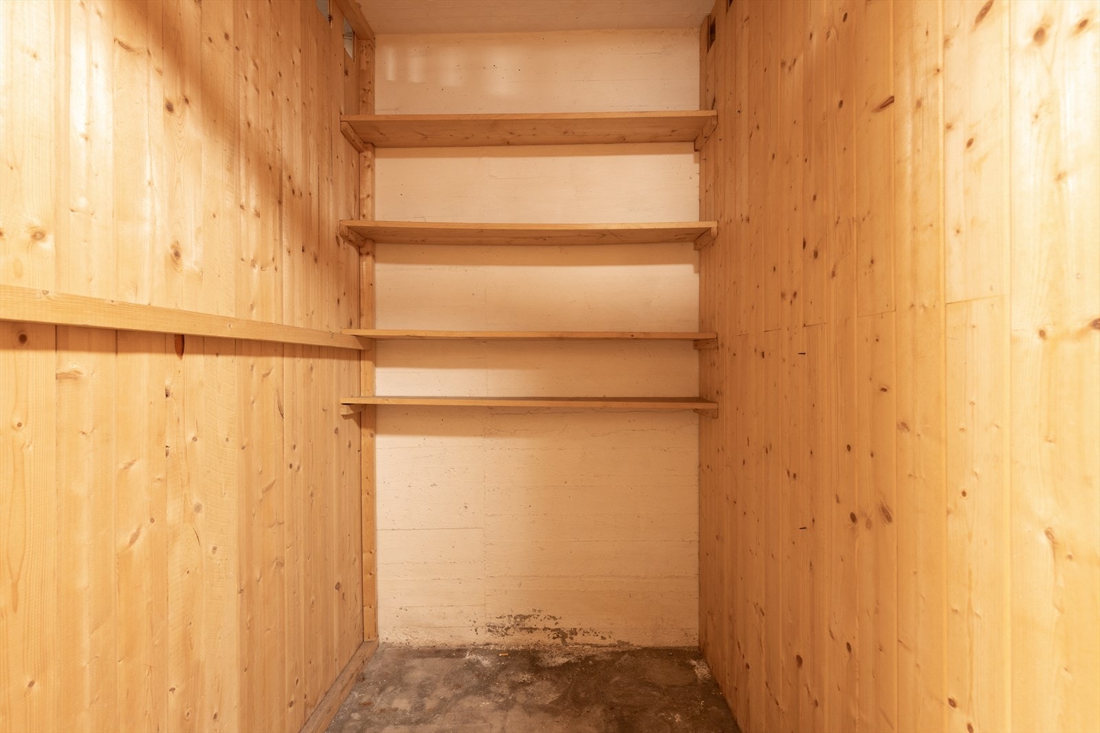 Leiligheten disponerer en kjellerbod på ca. 2 kvm. Galleribilde