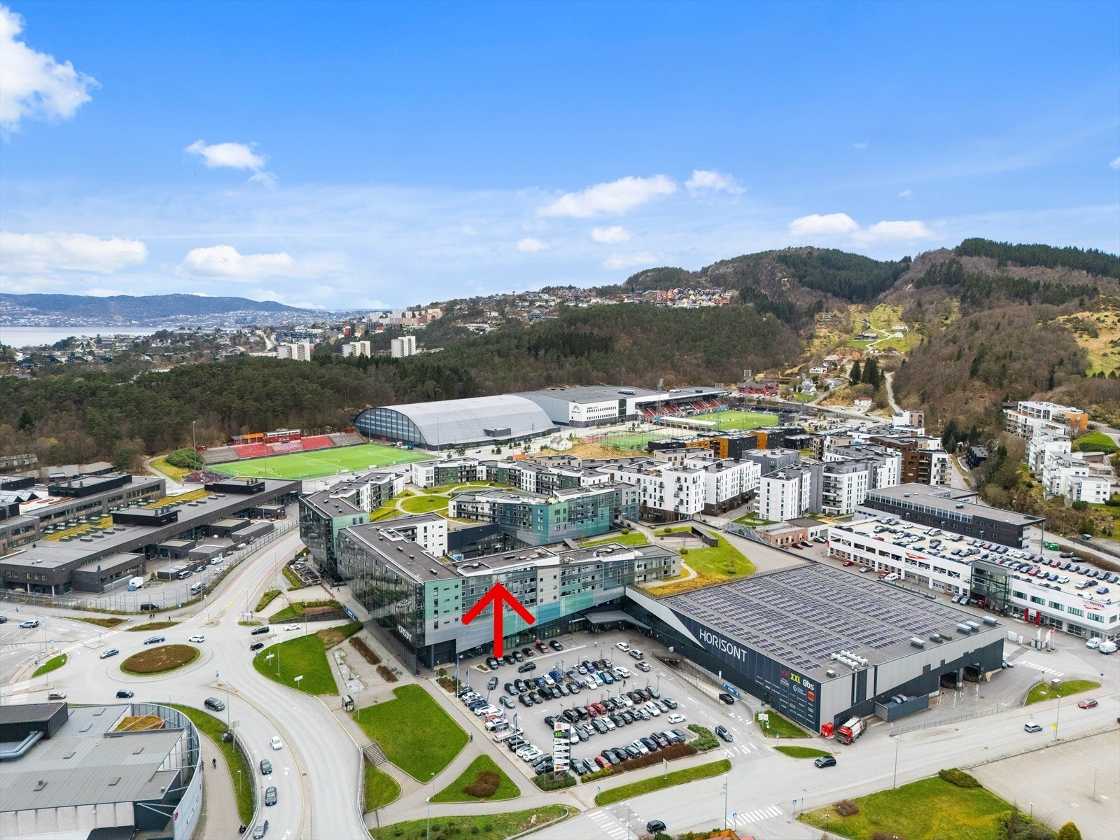 Leiligheten har en fin beliggenhet på toppen av Horisont. Galleribilde