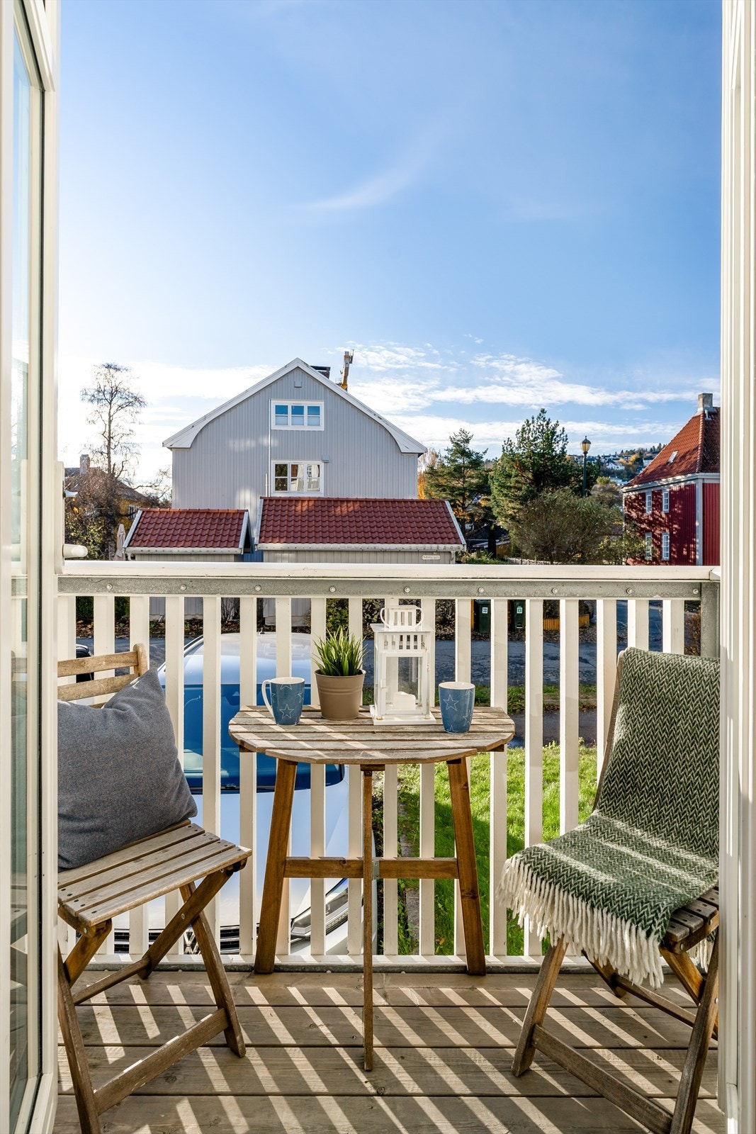 Balkongen er på ca. 2m². Galleribilde